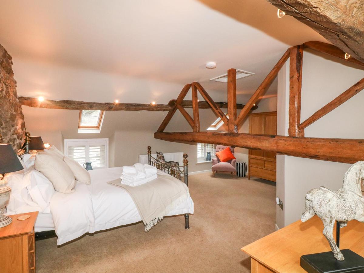 Brookhouse Castleton (Derbyshire)
